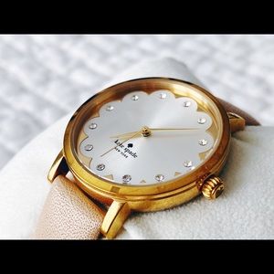 Kate Spade Scalloped Metro Watch like new